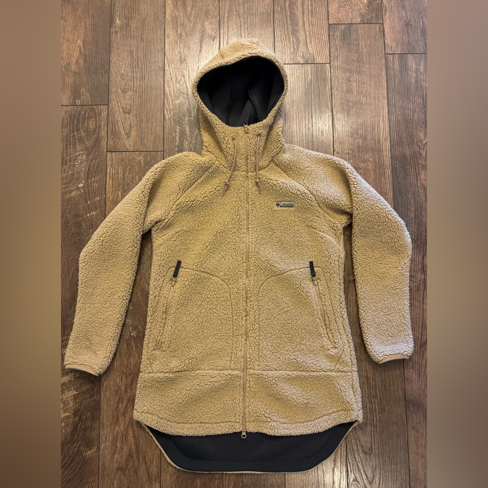 Columbia Women’s Sherpa Zip Up Jacket - Sz L - Excellent Condition